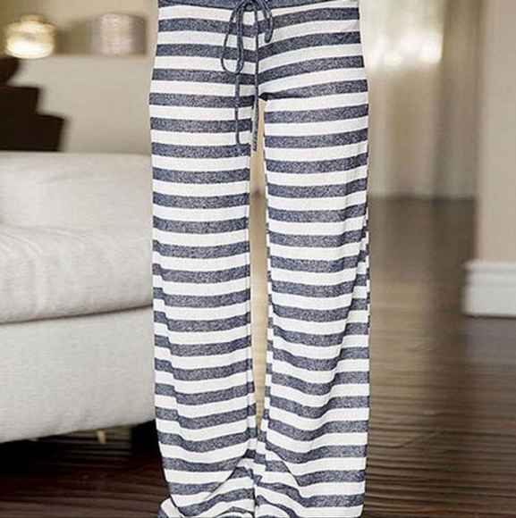 NWOT Grey & white striped lounge pants - Picture 1 of 3